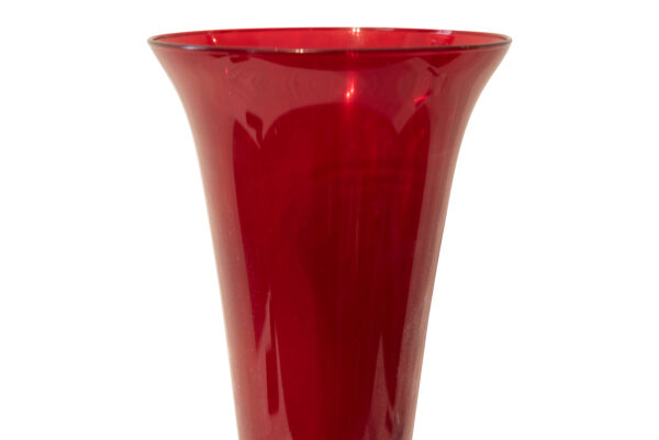 Large Vase Made of Red Glass, Not Signed | Fußbecher/Vase aus rotem Glas, nicht signiert - Image 2