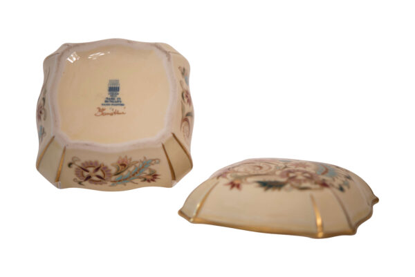 Porcelain Figures - Image 10