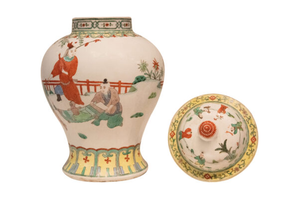 Large Chinese Porcelain Lidded Vase - Image 4