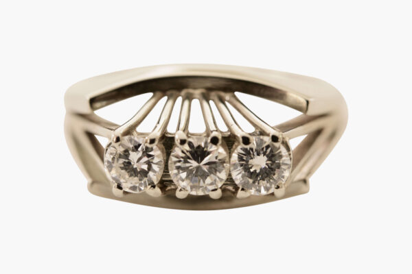 #162 Ring Weißgold mit drei Brillanten | White Gold Ring With Three Diamonds - Image 3