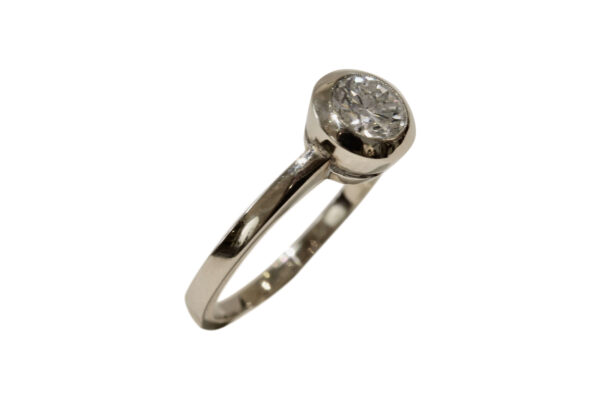 #168 Ring aus Weißgold mit einem Diamanten im Brillantschliff | Ring In White Gold With A Brilliant-Cut Diamond - Image 2