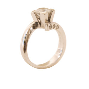 #169 Ring Weißgold mit Brillanten | Ring White Gold With Diamonds