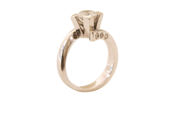 #169 Ring Weißgold mit Brillanten | Ring White Gold With Diamonds