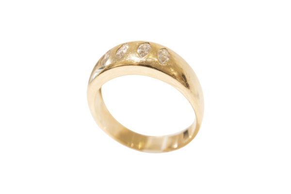 #23 Ring aus Gelbgold mit vier Diamanten im Navetteschliff | Ring In Yellow Gold With Four Navette-Cut Diamonds - Image 3