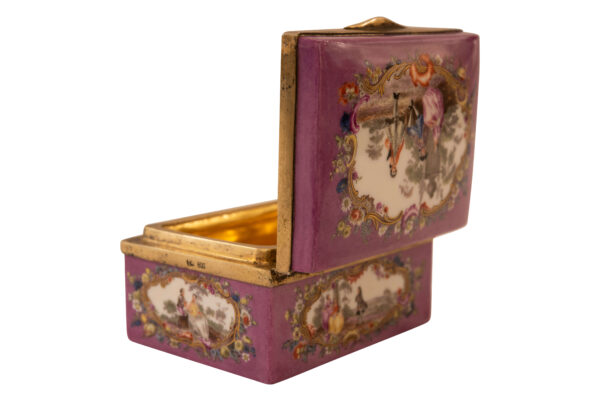 #253 Meißen 1760, Tabatiére | Meissen 1760, Tabatiére - Image 3