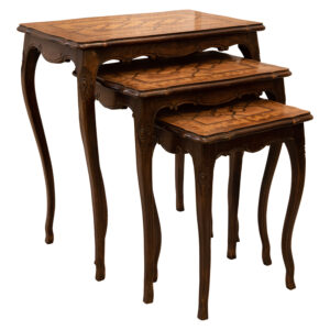 #101 Three-Piece Set Table | Satztisch Dreiteilig