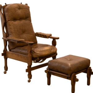 #106 Leather Armchair with Footstool | Ledersessel mit Fußhocker