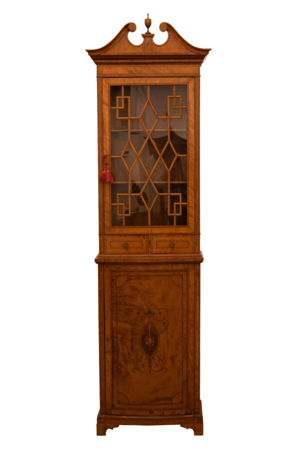 #136 Wooden Cabinet With Glass Front | Holzschrank mit verglaster Front