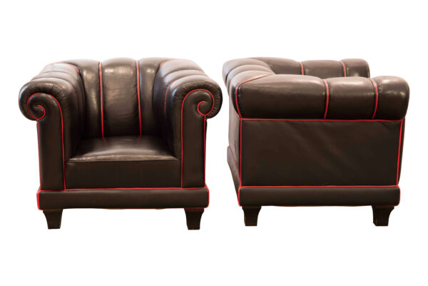 #144 Two Leather Armchairs | Zwei Lederfauteuils - Image 2