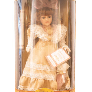 #29 Hand-Painted Bisque Porcelain Doll With Certificate | Handbemalte Biskuitporzellan-Puppe mit Zertifikat