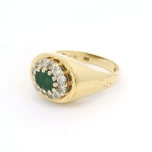 #107 Ring aus Gelbgold mit Brillanten und Smaragd | Ring In Yellow Gold With Diamonds And Emerald