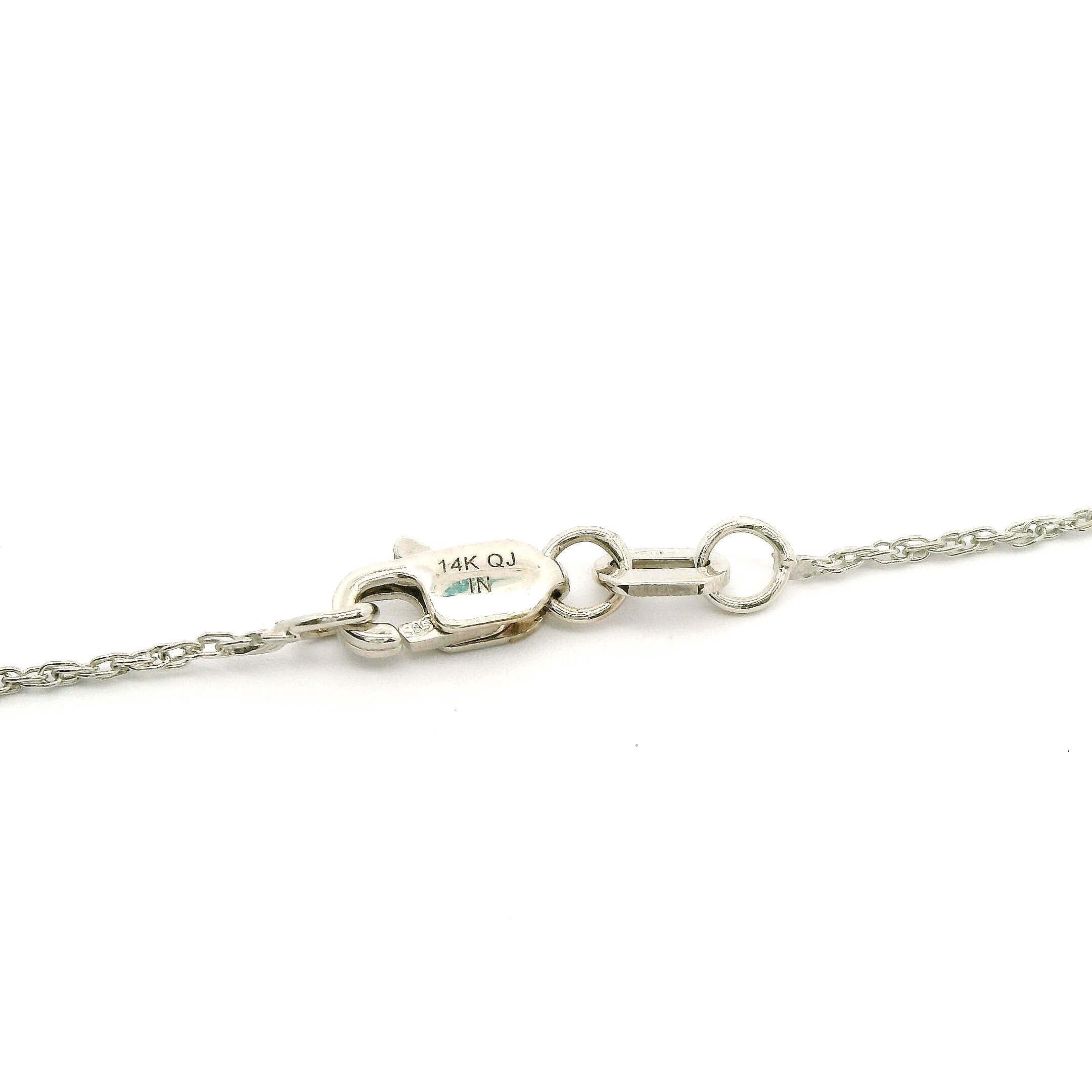 #122 Anhänger mit Kette aus Weißgold mit Brillanten und ovalem Rubin | Pendant with Chain in White Gold with Diamonds and Oval Ruby - Image 3