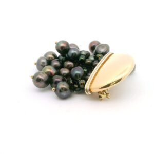 #123 Brosche mit schwarzen Akoya-Kulturperlen | Brooch With Black Akoya Cultured Pearls
