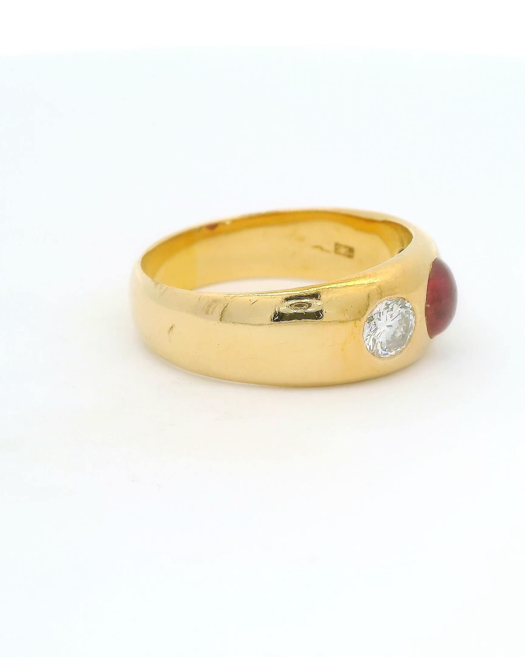 #129 Ring aus Gelbgold mit Brillanten und Rubin | Ring Yellow Gold With Diamonds And Ruby - Image 2