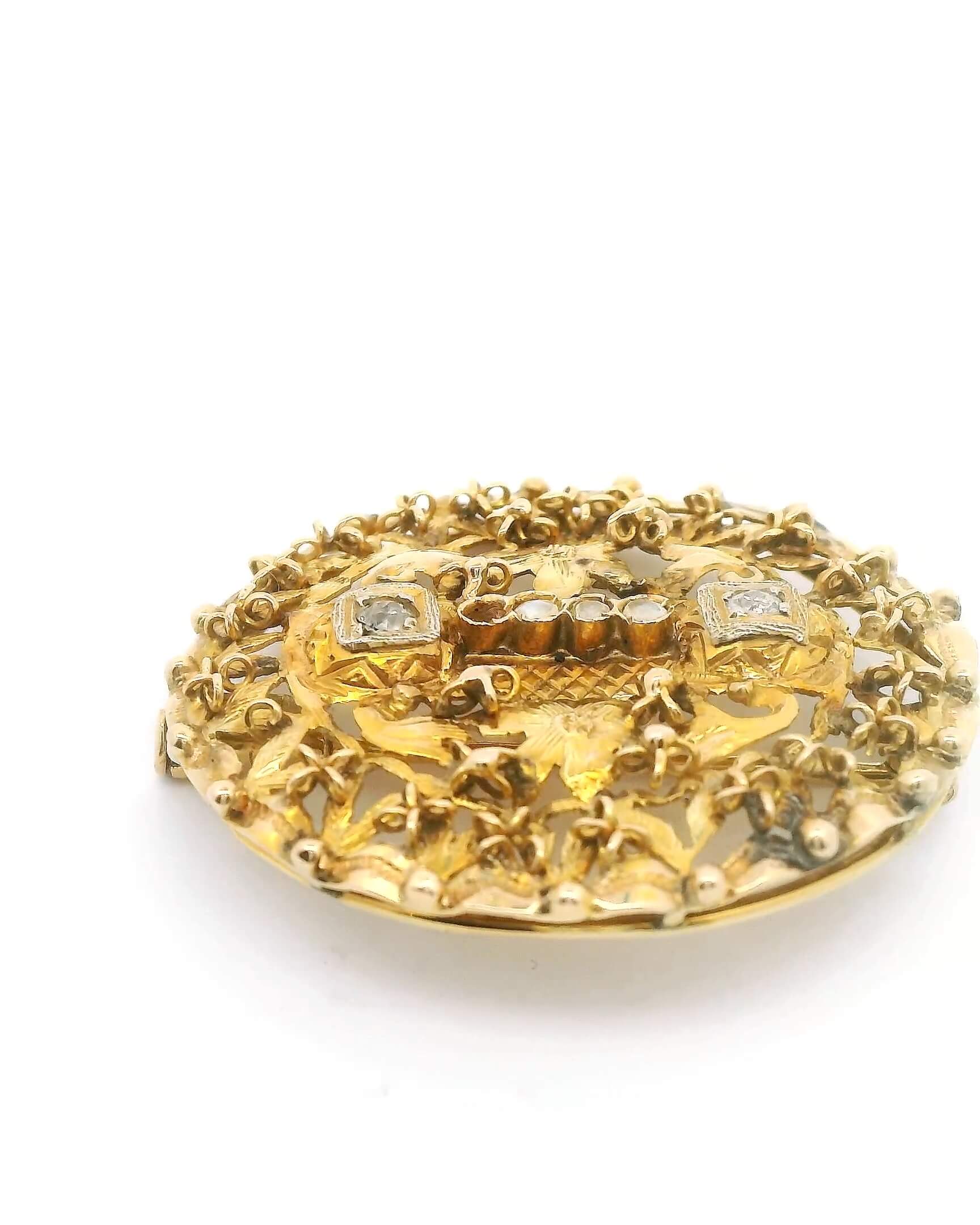 #131 Brosche aus Gelbgold mit Altschliff-Diamanten und Kulturperlen | Brooch in Yellow Gold with Old-Cut Diamonds and Cultured Pearls - Image 4