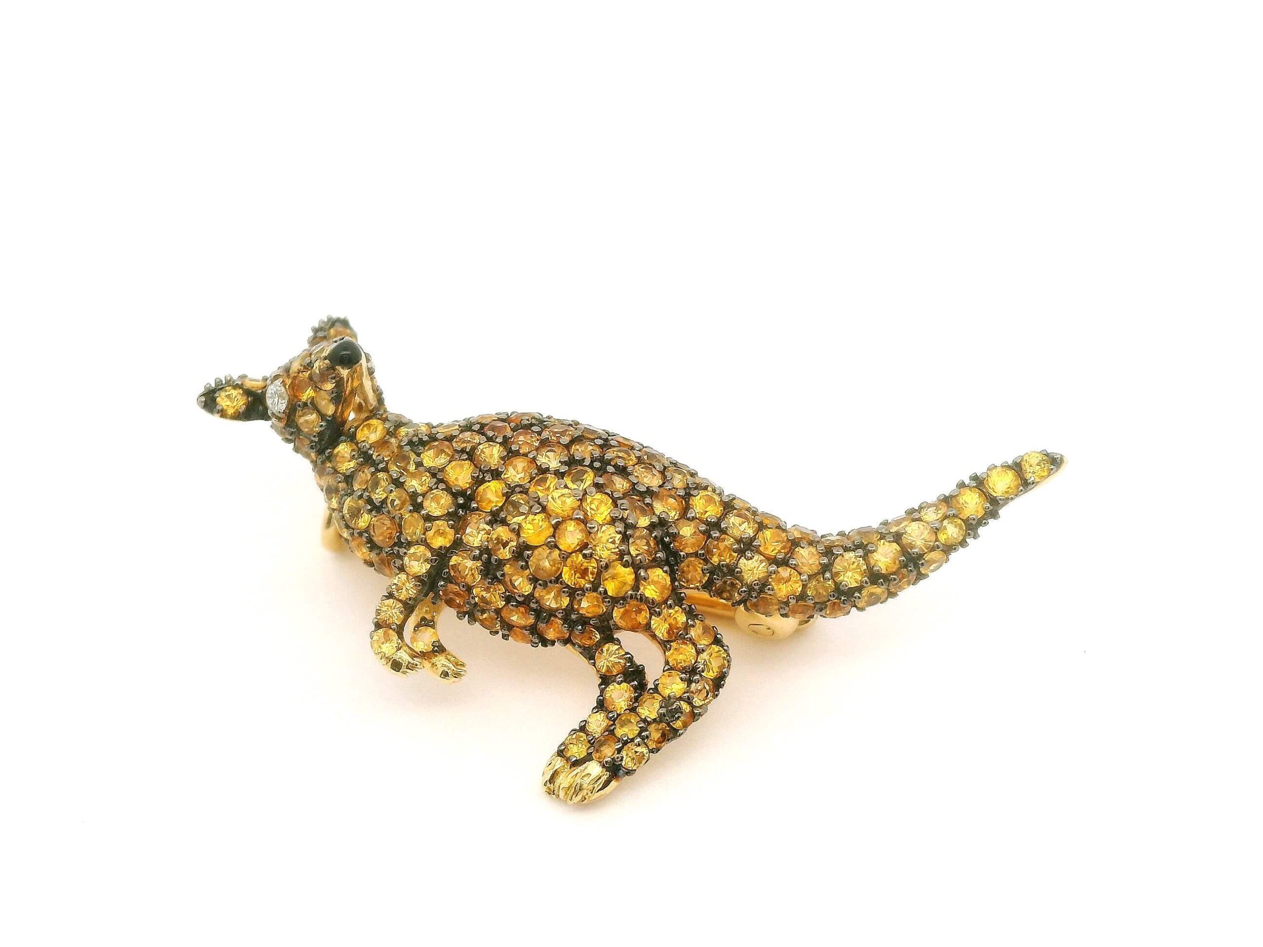 #155 Brosche Gelbgold mit Brillanten und gelben Saphiren | Yellow Gold Brooch with Diamonds and Yellow Sapphires