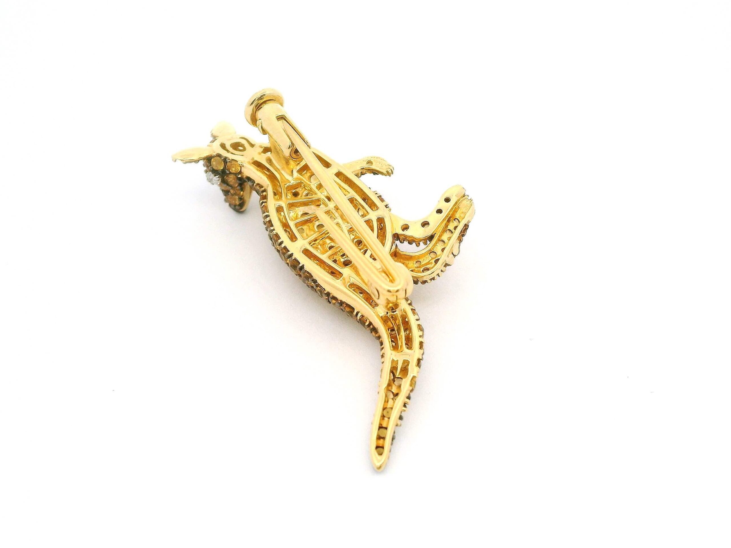 #155 Brosche Gelbgold mit Brillanten und gelben Saphiren | Yellow Gold Brooch with Diamonds and Yellow Sapphires - Image 4