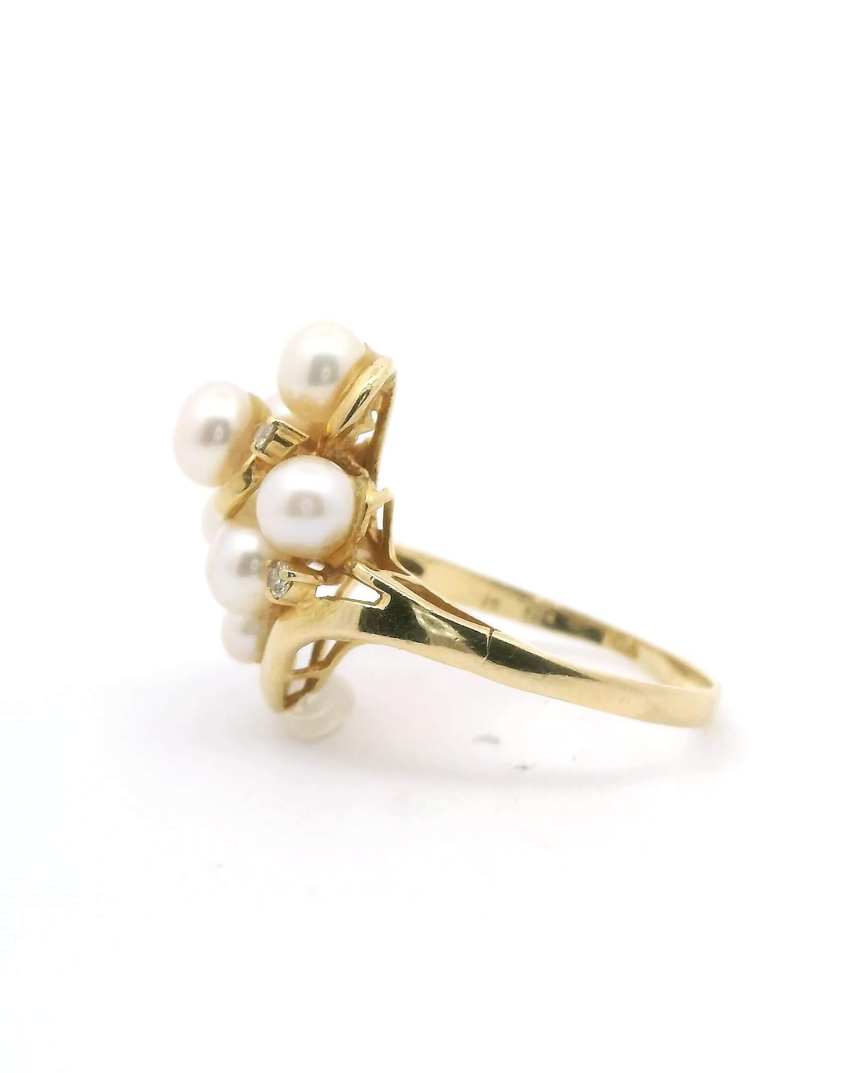 #239 Ring aus Gelbgold mit Brillanten und Süßwasser-Kulturperlen | Ring In Yellow Gold With Diamonds And Freshwater Cultured Pearls - Image 2