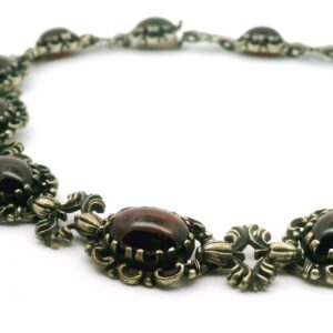 #264 Collier aus Silber mit Granaten | Necklace Silver with Garnets