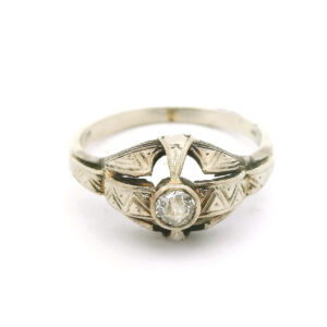 #98 Ring aus Weißgold mit Diamanten | Ring In White Gold With Diamonds